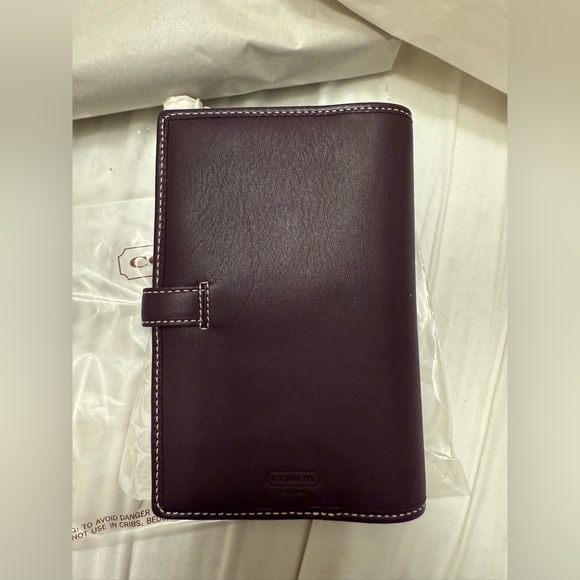 Coach Vintage NIB Dark Purple Leather Planner Address Book New - Picture 9 of 11